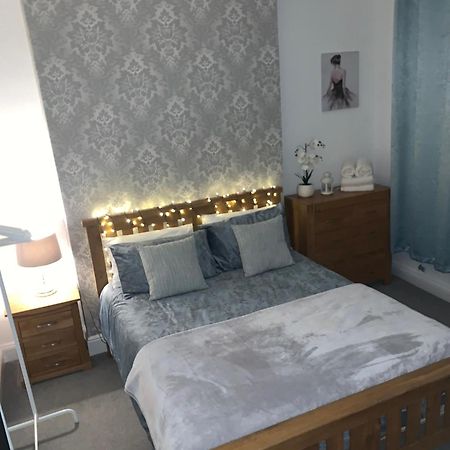 בריסטול Stylish 91Sqm Victoria 2 Bedroom Apartment מראה חיצוני תמונה
